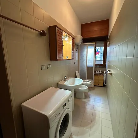 6 People, 3 Parking Spot, Balconies, Metro B Appartement