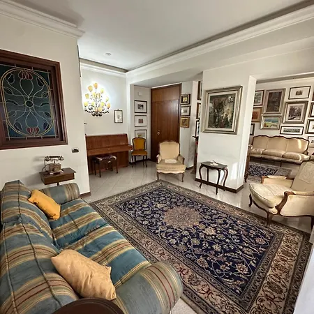 Apartment 6 People, 3 Parking Spot, Balconies, Metro B