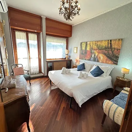 Apartment 6 People, 3 Parking Spot, Balconies, Metro B Rome