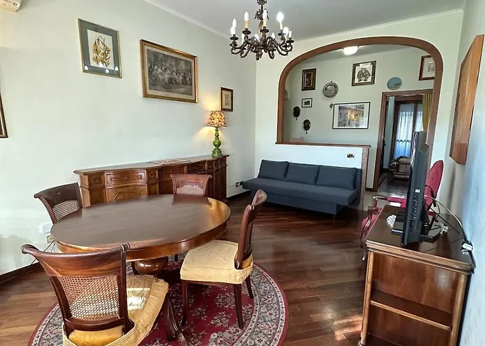 Apartment 6 People, 3 Parking Spot, Balconies, Metro B *