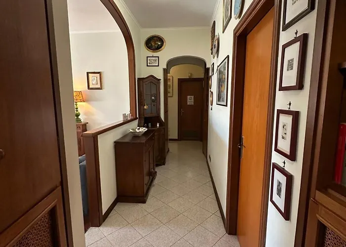 6 People, 3 Parking Spot, Balconies, Metro B Rome